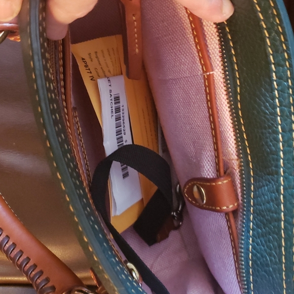 Dooney and Bourke Handbag! - Picture 3 of 4